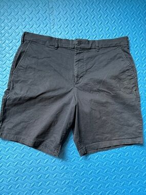 GAP Men's Navy Flat Front Chino Shorts